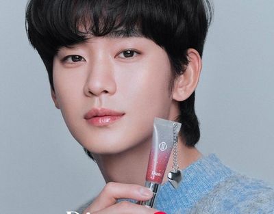 Sedang Diterpa Kontroversi, Brand Kosmetik Ini Tunda Jadwal Endorsement Bersama Kim Soo hyun