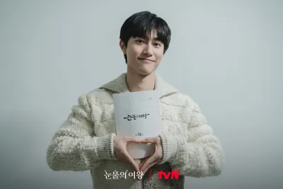 Kwak Dong Yeon Akan Jalani Wajib Militer, Bagaimana Nasib The Village Barber Season 2?