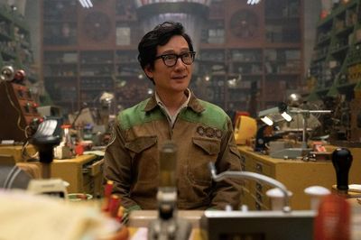 Trailer Loki Musim 2: Perlihatkan Debut Ke Huy Quan di Marvel dalam Peran yang Masih Rahasia