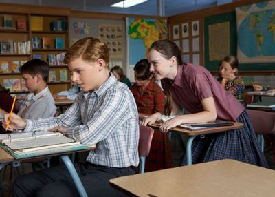 Review Flipped : Tentang Cinta Pertama, Musuh Pertama, Dinamika Keluarga dan Hati yang Berbalik