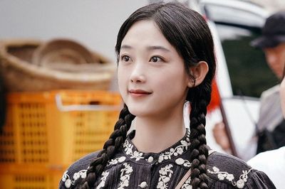 Lee Yoo Mi Reuni Penuh Air Mata dengan Keluarganya di Episode Terbaru Strong Girl Nam Soon