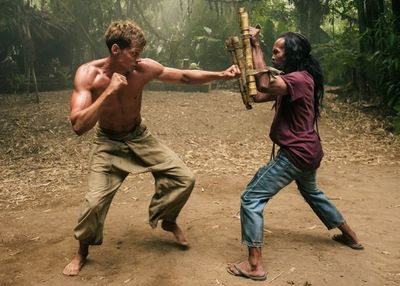 Keren! Yayan Ruhian Jadi Mentor Bertarung Bill Skarsgard di Film Boy Kills World
