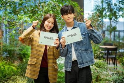 Bintangi Drama Terbaru Doctor Slump , Park Shin Hye Akan Beradu Akting Kembali Dengan Park Hyung Sik