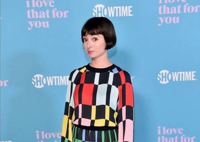 Kate Micucci , Pengisi Suara Velma di Scooby-Doo! Umumkan Dirinya Sembuh Total dari Kanker Paru-paru
