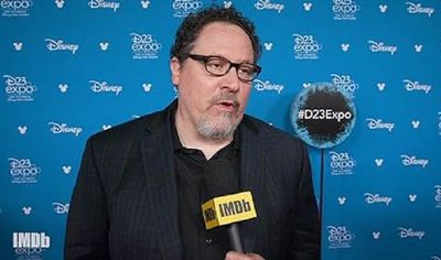 Pemeran Happy Hogan di MCU Bakal Arahkan Film Baru Star Wars: The Mandalorian & Grogu