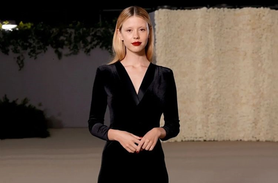 Aktris Mia Goth Digugat Karena Tendang Kepala Pemain Figuran Saat Syuting Film Maxxxine