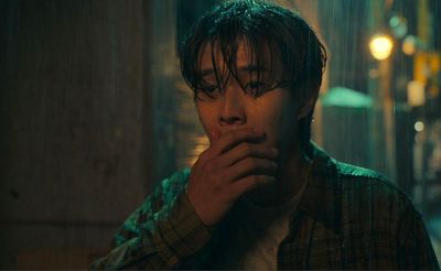SPOILER ALERT! Netizen Kaget Choi Woo Shik Terlibat Adegan Dewasa di Drakor A Killer Paradox