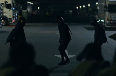 Review House of Ninjas : Keluarga Shinobi Keturunan Klan Hattori yang DIsfungsi, Gambaran Peliknya Konflik Tradisi
