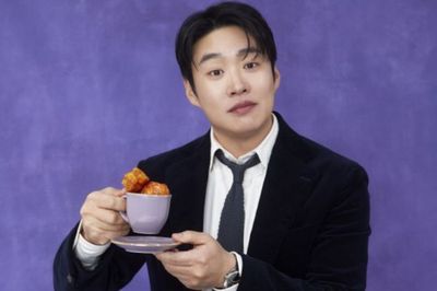 Main di Serial Chicken Nugget , Aktor Ahn Jae Hong dalam Drama Merasa Beruntung Bisa Bekerja dengan Sutradara Lee Byung Hun
