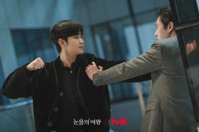 Sinopsis Queen of Tears Episode 11 Spoiler Alert! Kim Soo Hyun Serta Park Sung Hoon Saling Baku Hantam!