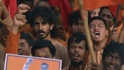 Review Film Monkey Man , Menceritakan Kritik Politik Hindutva yang Tumpul