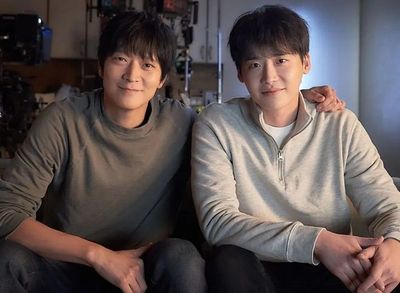 Lee Jong Suk dan Kang Dong Won Bersatu dalam Film Thriller The Plot : Kisah Mendebarkan Sang Desainer Pembunuhan