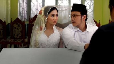 Bunga Zainal dan Dimas Anggara Pura-Pura Nikah di Serial Kartu Keluarga
