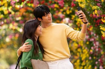 Suka Cinderella at 2 AM ? Inilah 4 Rekomendasi Drakor Romantis Ala Dongeng dengan Vibes Sama