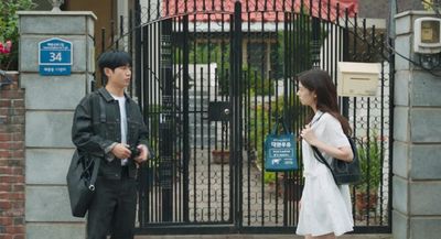 Love Next Door Dikritik, Alur Cerita Lambat sampai Twist yang Mirip Queen of Tears