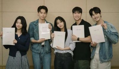 Gong Myung, dan Shin Eun Soo Bintangi Film Romantis Terbaru Netflix Love Untangled