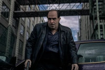 Sinopsis The Penguin: Transformasi Oz Cobb Jadi Mafia Penguasa Gotham