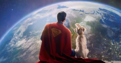 James Gunn Pamerkan Poster Perdana untuk Film Superman Terbarunya