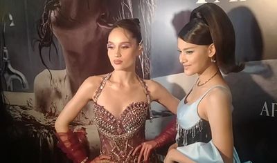 Cinta Laura Terima Tantangan Berdialog Bahasa Jawa dan Menari Tradisional di Panggonan Wingit 2 Miss K