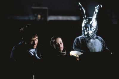 5 Film Menegangkan yang Bisa Bikin Kamu Parno Saat Menonton Sendirian