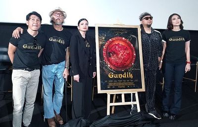 Luna Maya Kaget, Salah Satu Adegan Mandinya Jadi Poster Film Gundik