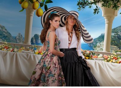 Review Another Simple Favor : Sekuel dengan Latar Mewah Tapi Penulisannya Lemah
