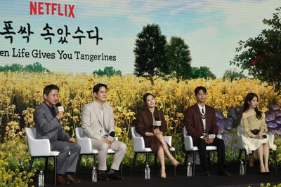 Figuran When Life Gives You Tangerines Diperlakukan Buruk oleh Kru, Netflix Lakukan Investigasi