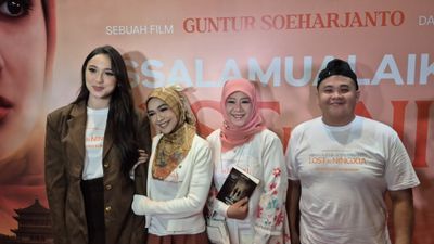 Ria Ricis Puji Sikap Yasmin Napper Selama Syuting Film Assalamualaikum Beijing 2: Lost in Ningxia