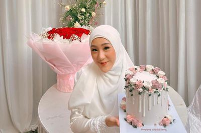 Wajah Cantik Larissa Chou Dinikahi Ikram Rosadi Terpancar, Berbusana Pengantin Syar i