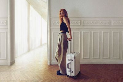 Rose BLACKPINK Umumkan Jadi BA Global Brand Tas Mewah Rimowa