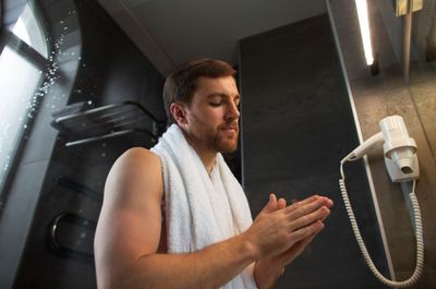 Rekomendasi Produk Self-Care Pria, Tampilan Macho Jadi Pede Rawat Diri