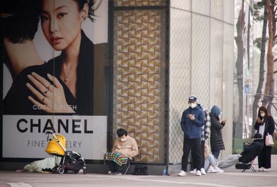 Chanel Korea Didenda Rp42 Juta karena Kepo Tanya Informasi Pribadi Pengunjung