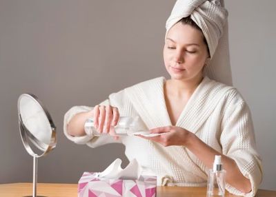 Mengenal Teknik Layering dalam Rutinitas Perawatan Wajah, Tingkatkan Penyerapan Bahan Aktif Skincare