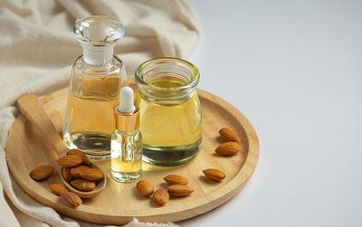 5 Manfaat Minyak Almond untuk Merawat Kulit dan Rambut