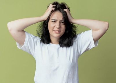 5 Bahan Alami untuk Atasi Kulit Kepala Gatal, Jangan Langsung Digaruk!