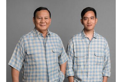 Desain Kemeja Didit Prabowo Viral, Netizen: Ini Belinya di Mana?
