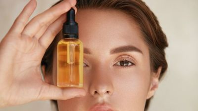 Ternyata Castor Oil Punya Banyak Manfaat yang Jarang Diketahui, Pelembap Alami hingga Penyembuh Luka