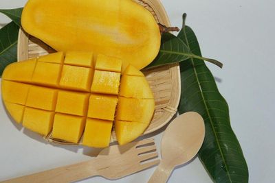 22 Juli, Hari Mangga: Rayakan Buah Tropis Penuh Cerita, Sampai yang Harganya Setara Motor!