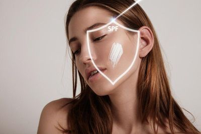 Manfaat Menggunakan Facetology Triple Care Sunscreen Setiap Hari, Bisa Melindungi Wajah Dari Paparan Sinar UV Matahari!