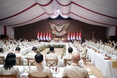Makna di Balik Pakaian Safari Kabinet Merah Putih, Simbol Perjuangan ala Prabowo Subianto