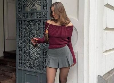Outfit Warna Burgundy Bikin Wajah Lebih Cerah, Cek Padu Padannya
