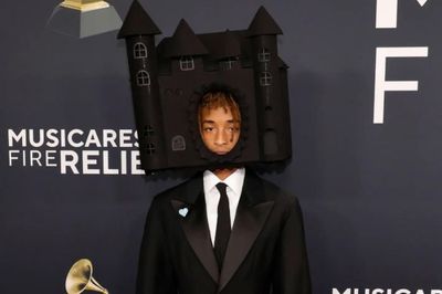 5 Potret Busana Terburuk dan Teraneh di Grammy Awards 2025, Ada Taylor Swift dan Jaden Smith