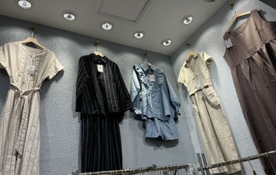Berburu Baju Lebaran di Tanah Abang, Model Apa yang Lagi Tren?