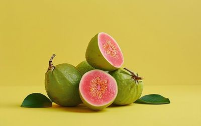 Jambu Biji: Buah Tropis Kaya Nutrisi dan Manfaat Kesehatan