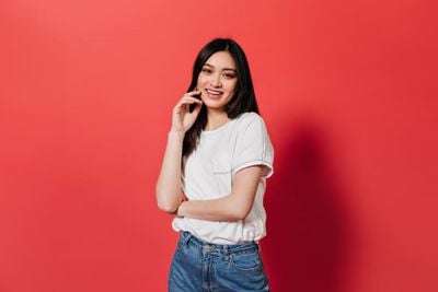 5 Kebiasaan Sederhana yang Bikin Kulit Awet Muda Secara Alami