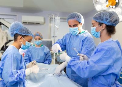 Pria India Ngaku Alami Trauma Serius karena Dipaksa Lihat Istri Operasi Caesar, Tuntut Rp9,8 T ke RS