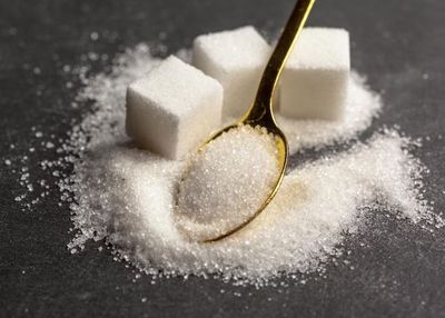 Boleh Enggak Sih Penderita Diabetes Konsumsi Gula Pasir sebagai Pemanis?