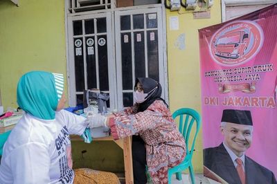 Komunitas Sopir Truk Dukung Ganjar Gelar Cek Kesehatan Gratis buat Deteksi Dini Penyakit