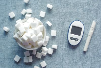 Gak Cuma Gula, 6 Makanan dan Minuman Ini Bisa Sebabkan Gula Darah Naik