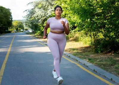Jogging atau Jalan Kaki, Mana yang Lebih Cepat Menurunkan Berat Badan?